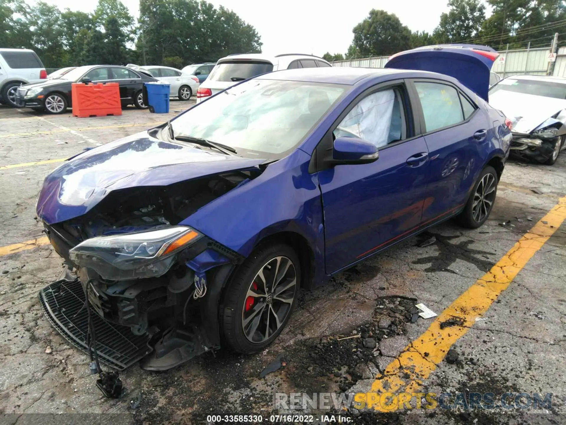 2 fotografías del automóvil dañado 5YFBURHE2KP873145 TOYOTA COROLLA 2019