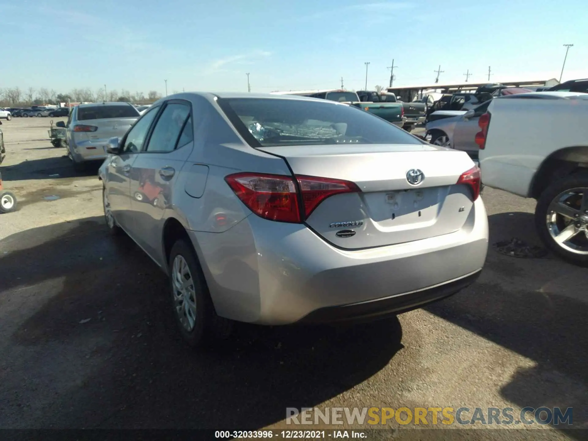 3 fotografías del automóvil dañado 5YFBURHE2KP873453 TOYOTA COROLLA 2019