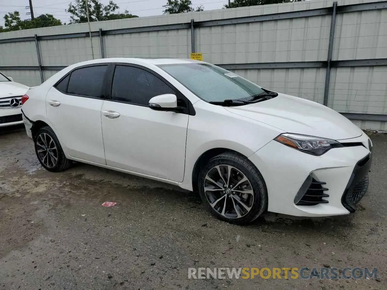 4 fotografías del automóvil dañado 5YFBURHE2KP873663 TOYOTA COROLLA 2019