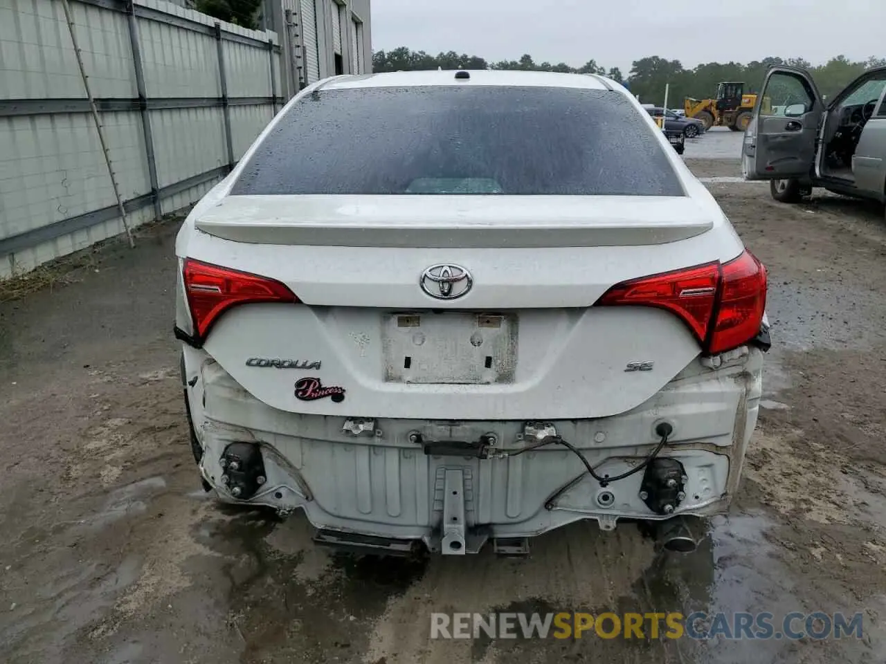 6 fotografías del automóvil dañado 5YFBURHE2KP873663 TOYOTA COROLLA 2019