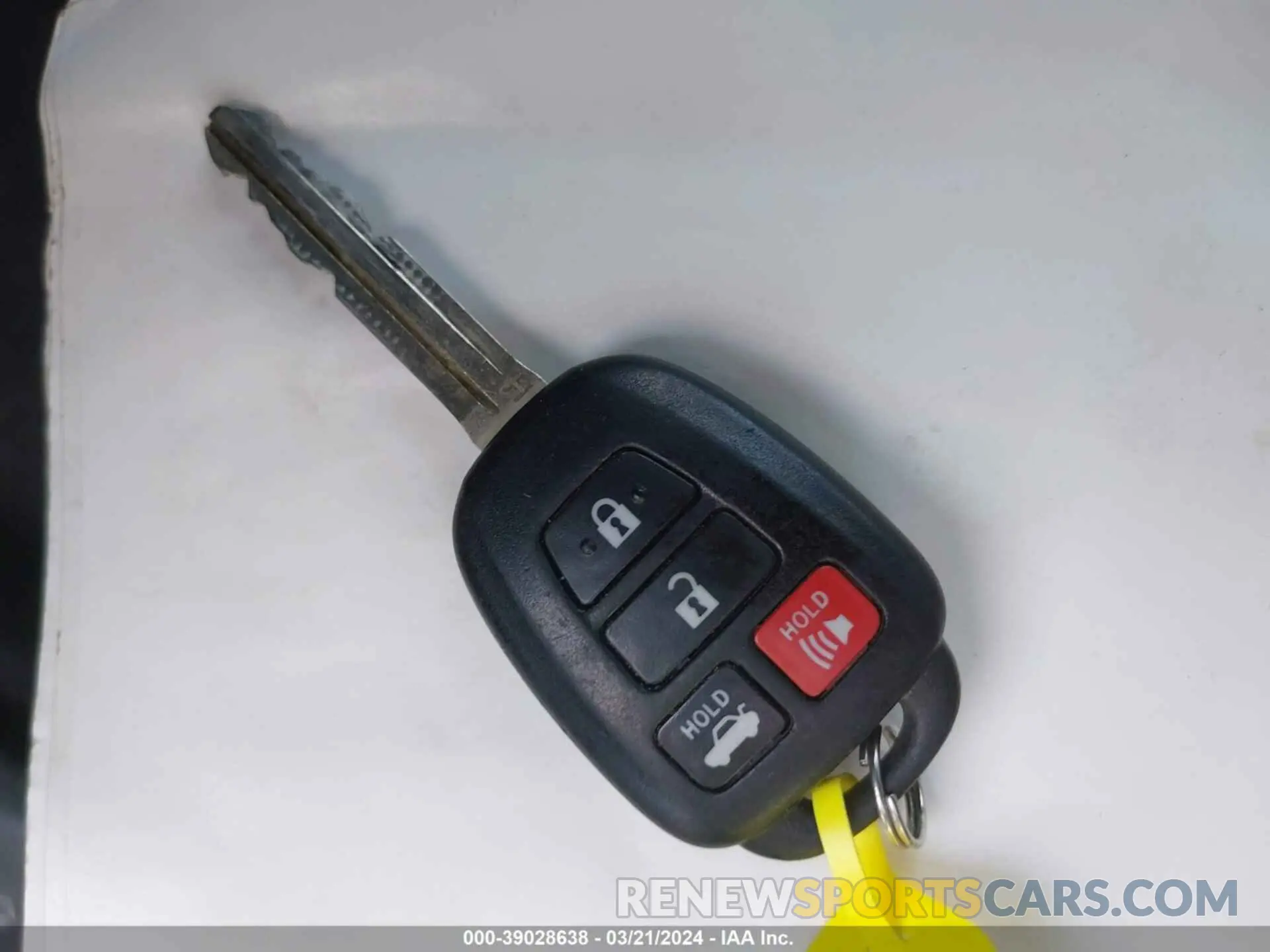 11 fotografías del automóvil dañado 5YFBURHE2KP892391 TOYOTA COROLLA 2019