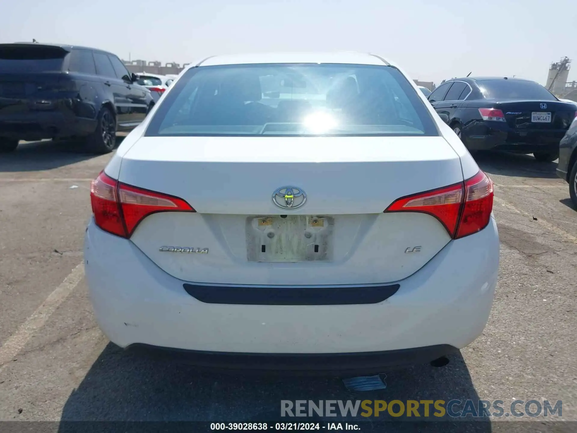 16 fotografías del automóvil dañado 5YFBURHE2KP892391 TOYOTA COROLLA 2019