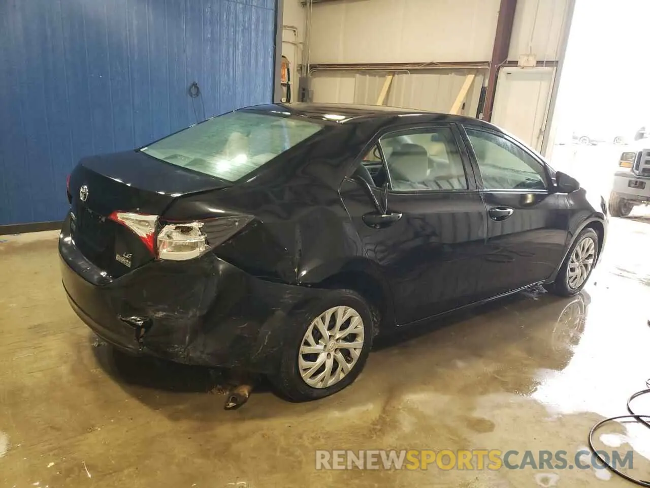 3 fotografías del automóvil dañado 5YFBURHE2KP897526 TOYOTA COROLLA 2019
