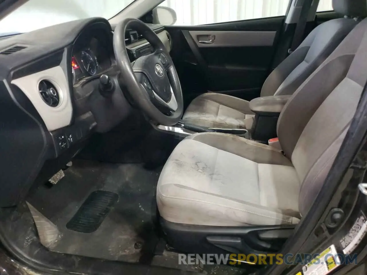 7 fotografías del automóvil dañado 5YFBURHE2KP897526 TOYOTA COROLLA 2019