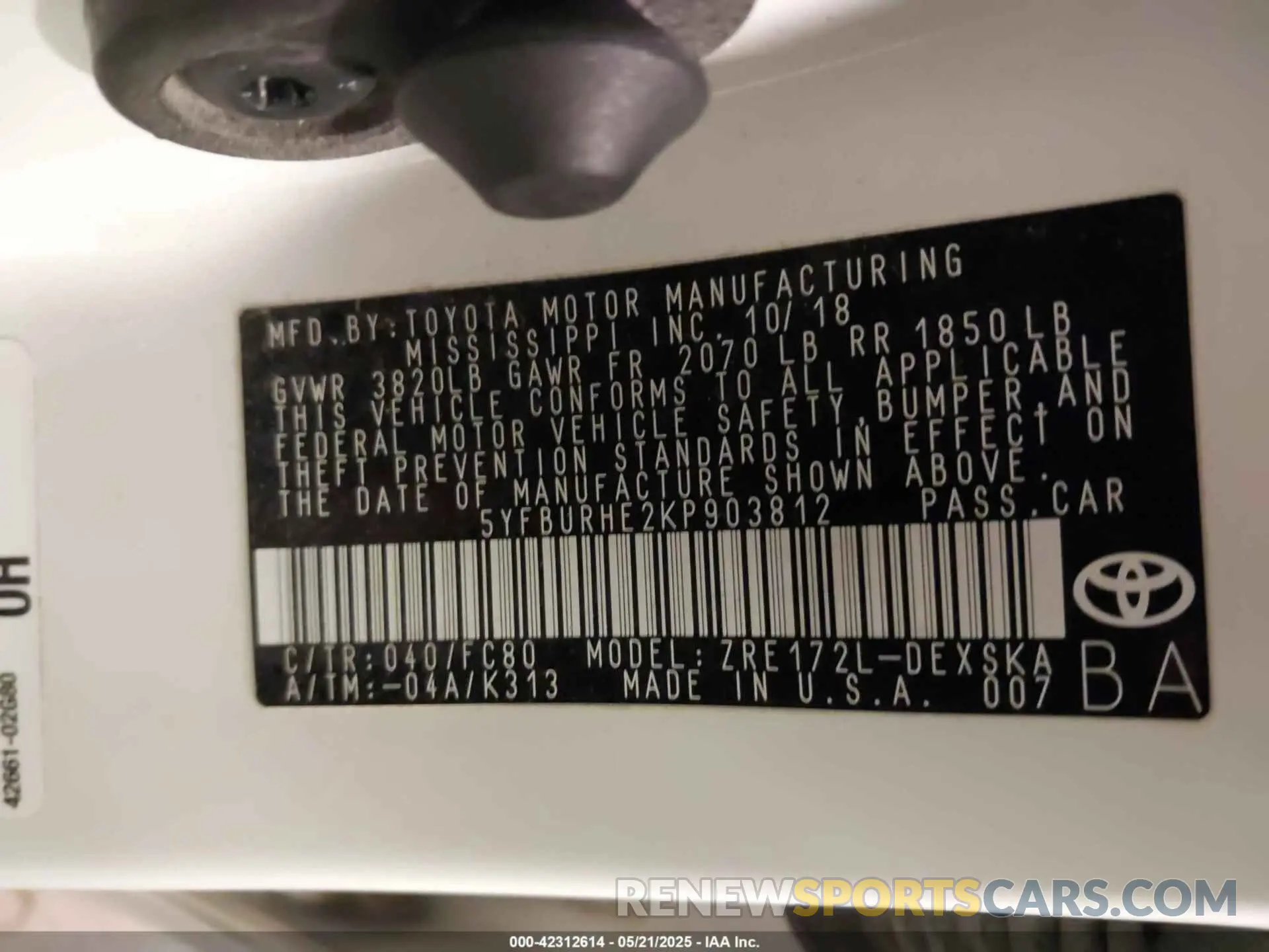 9 fotografías del automóvil dañado 5YFBURHE2KP903812 TOYOTA COROLLA 2019