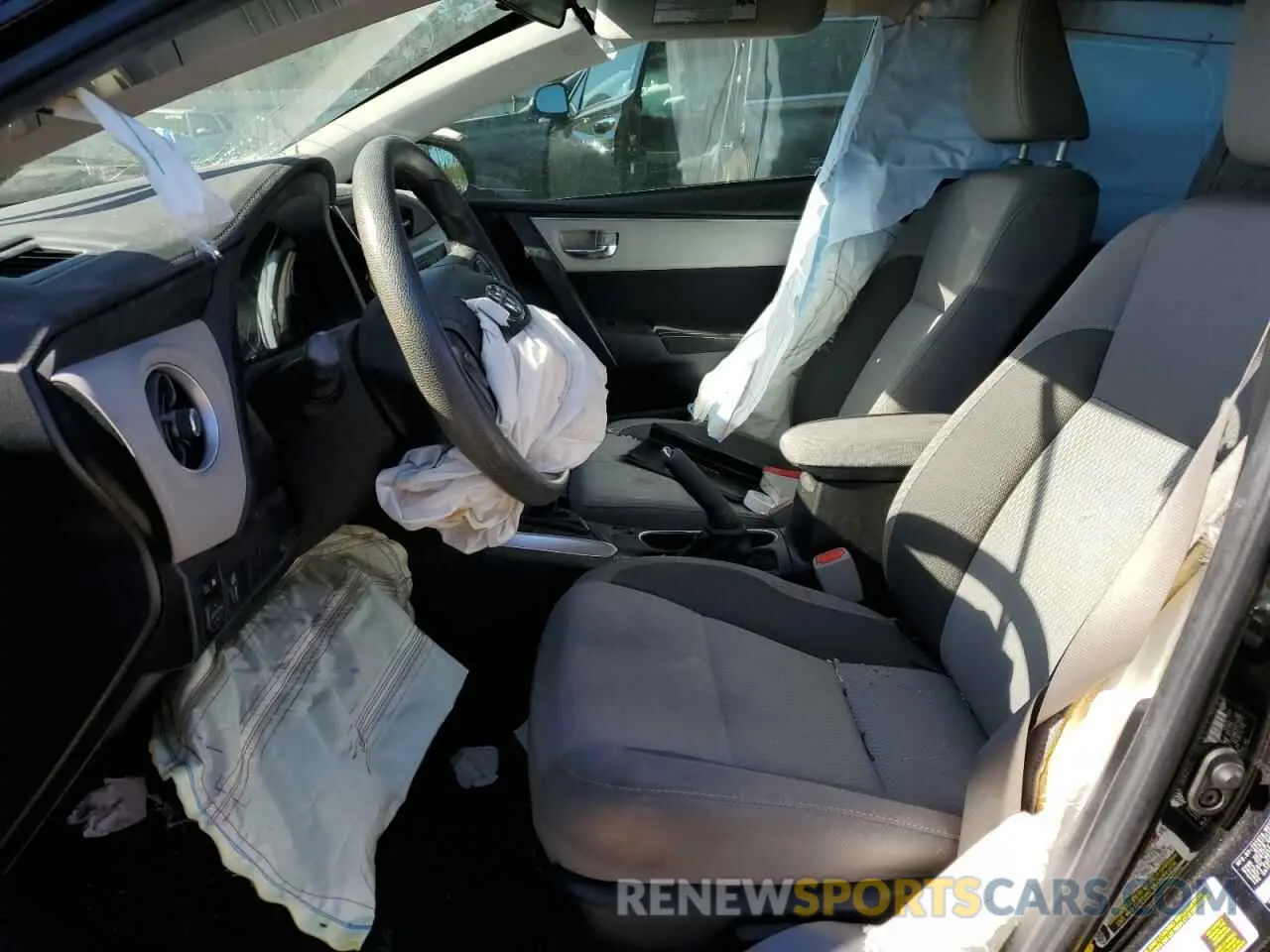 7 fotografías del automóvil dañado 5YFBURHE2KP913630 TOYOTA COROLLA 2019