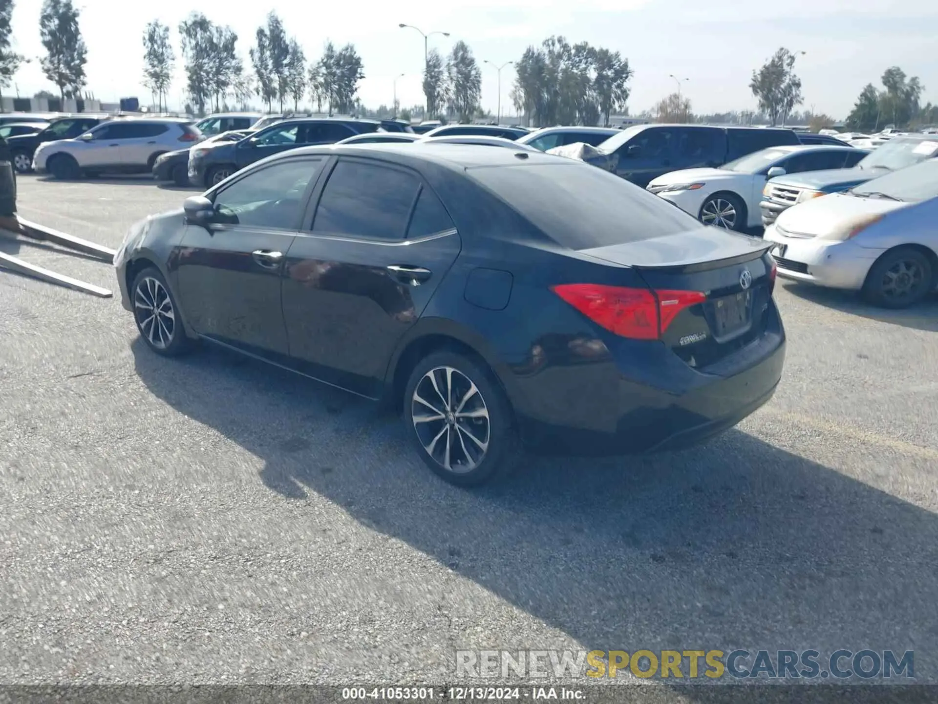 3 fotografías del automóvil dañado 5YFBURHE2KP915474 TOYOTA COROLLA 2019