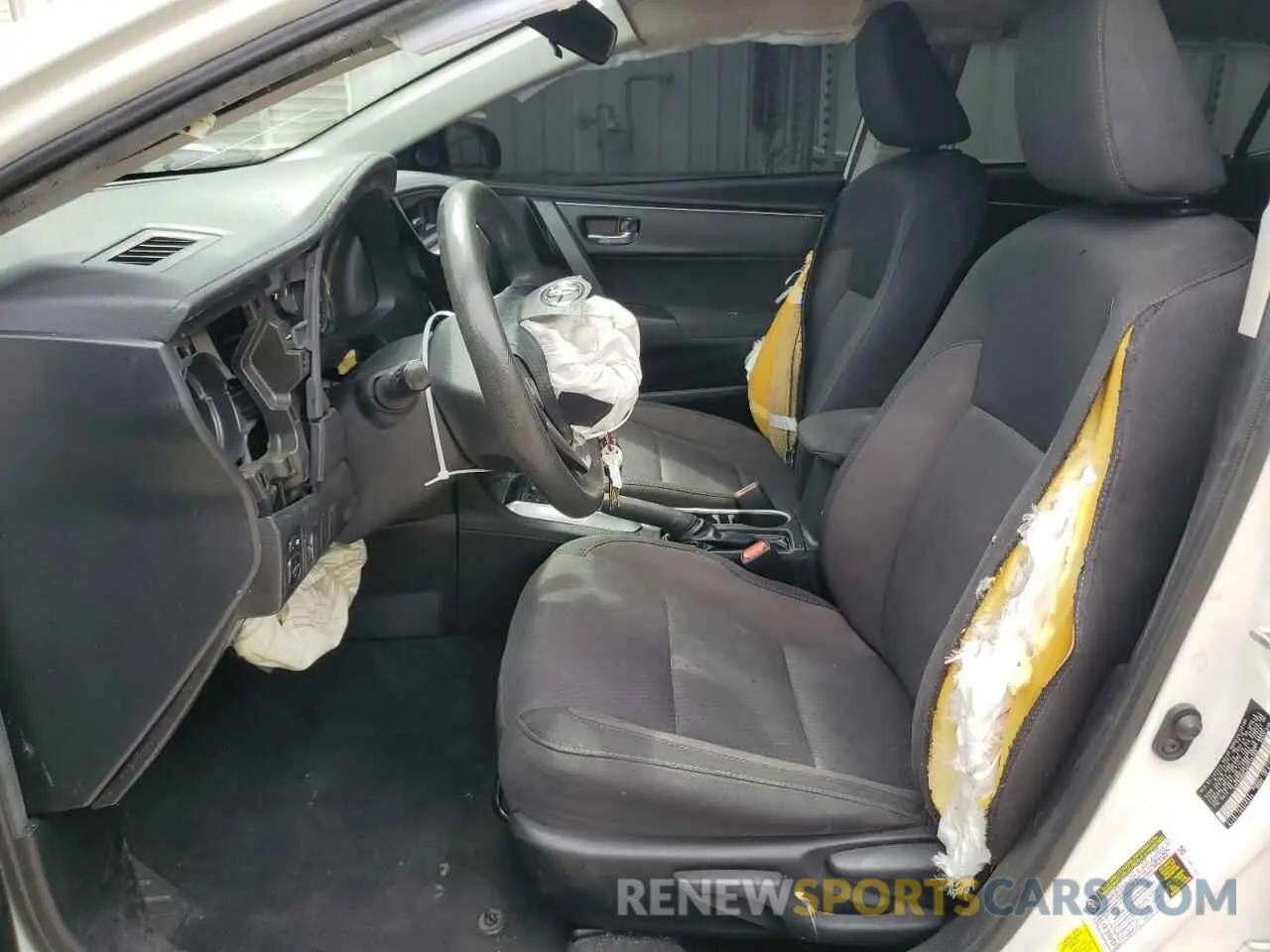 7 fotografías del automóvil dañado 5YFBURHE2KP915703 TOYOTA COROLLA 2019