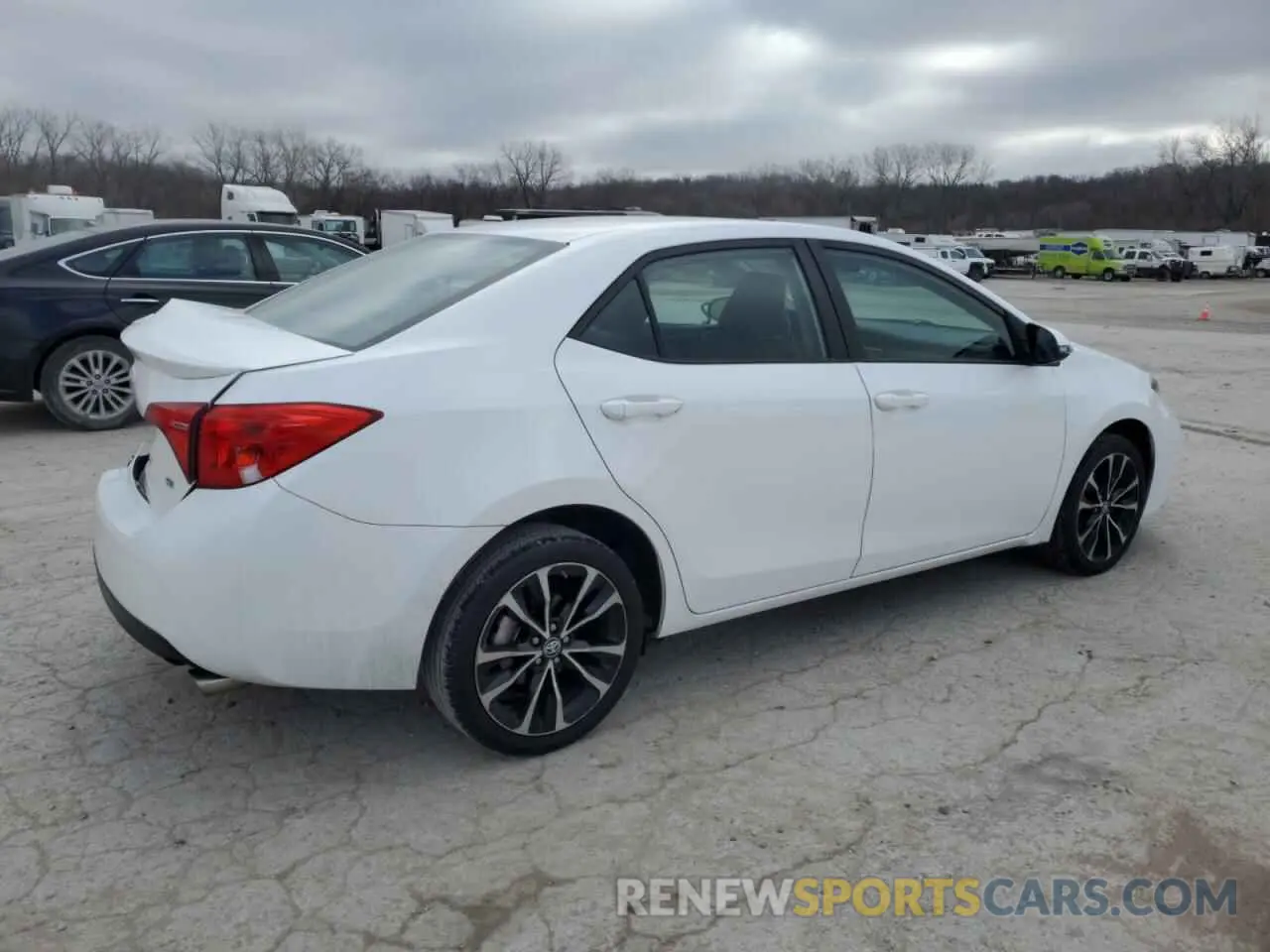 3 fotografías del automóvil dañado 5YFBURHE2KP919332 TOYOTA COROLLA 2019