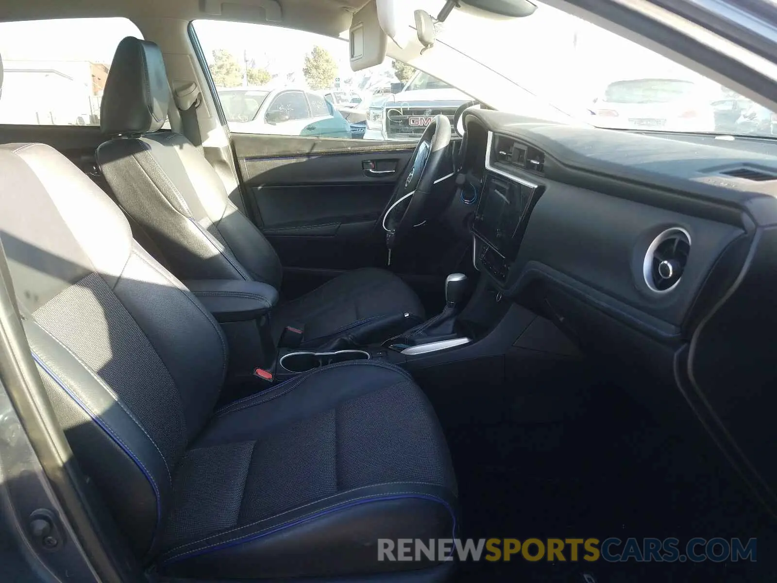 5 fotografías del automóvil dañado 5YFBURHE2KP920643 TOYOTA COROLLA 2019