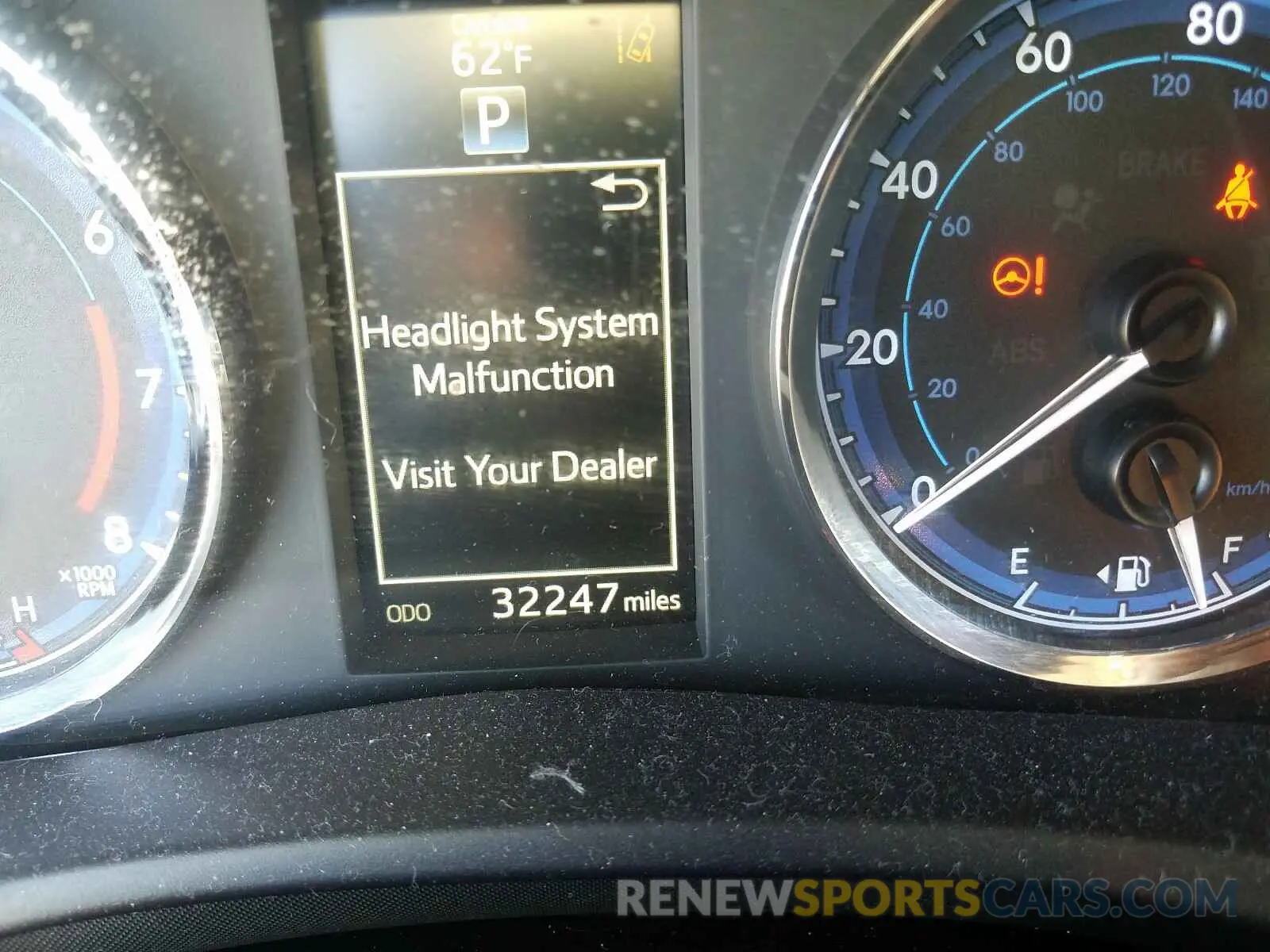 8 fotografías del automóvil dañado 5YFBURHE2KP920643 TOYOTA COROLLA 2019