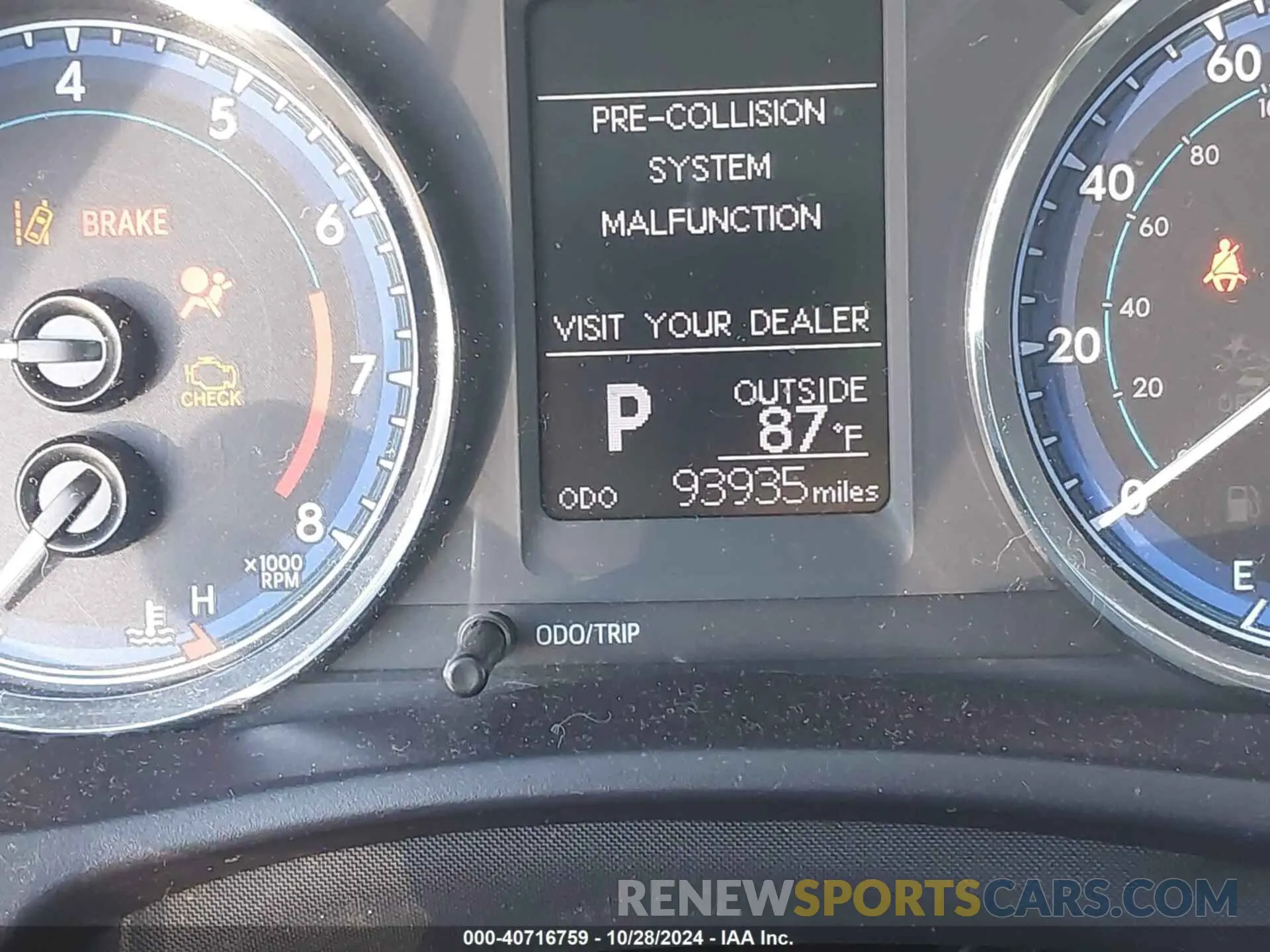 16 fotografías del automóvil dañado 5YFBURHE2KP927298 TOYOTA COROLLA 2019