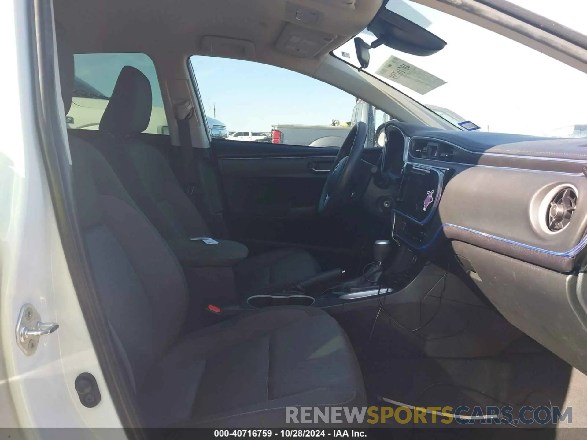 5 fotografías del automóvil dañado 5YFBURHE2KP927298 TOYOTA COROLLA 2019