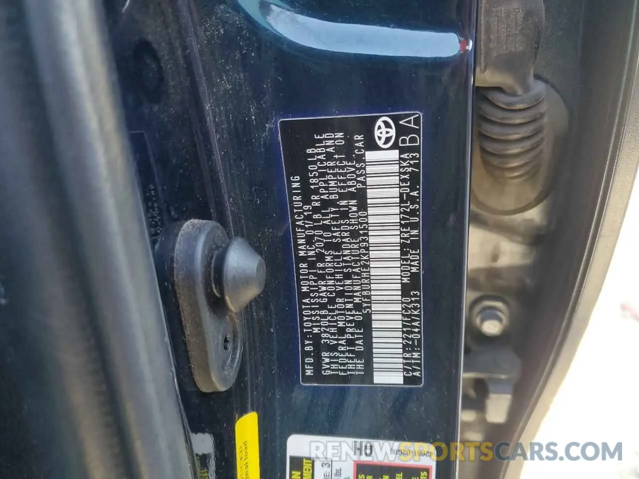 12 fotografías del automóvil dañado 5YFBURHE2KP931500 TOYOTA COROLLA 2019