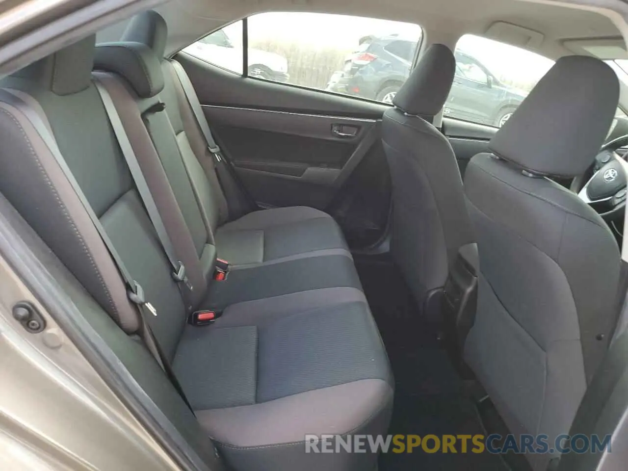 10 fotografías del automóvil dañado 5YFBURHE2KP934980 TOYOTA COROLLA 2019