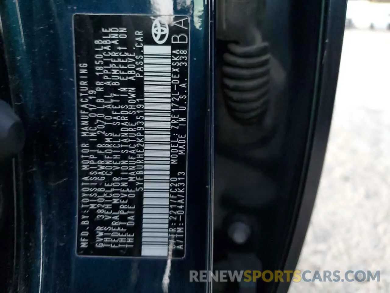 12 fotografías del automóvil dañado 5YFBURHE2KP935191 TOYOTA COROLLA 2019