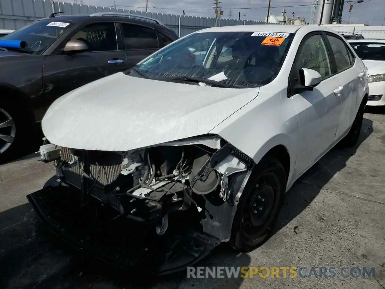 2 fotografías del automóvil dañado 5YFBURHE2KP936275 TOYOTA COROLLA 2019