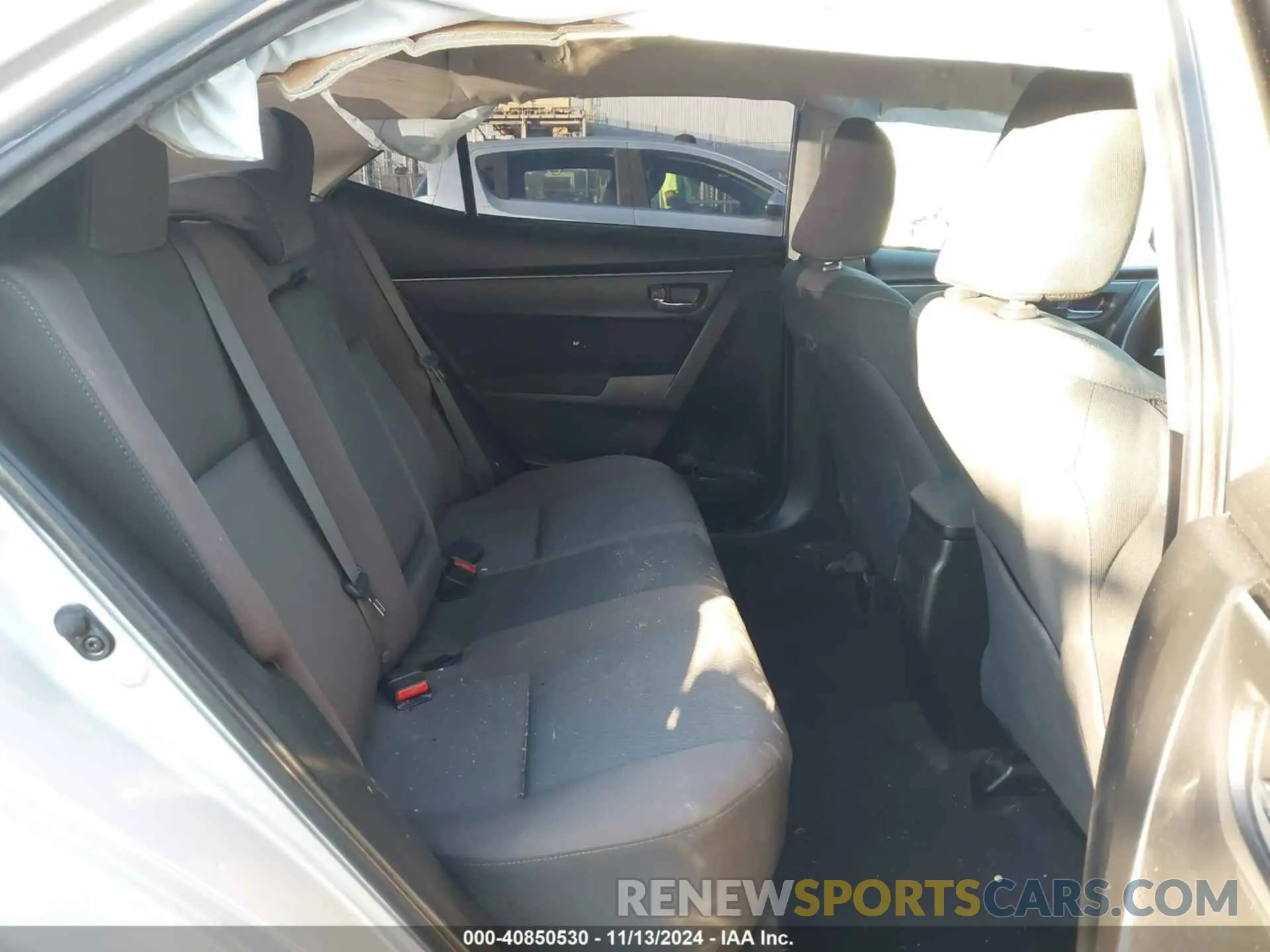 8 fotografías del automóvil dañado 5YFBURHE2KP940035 TOYOTA COROLLA 2019