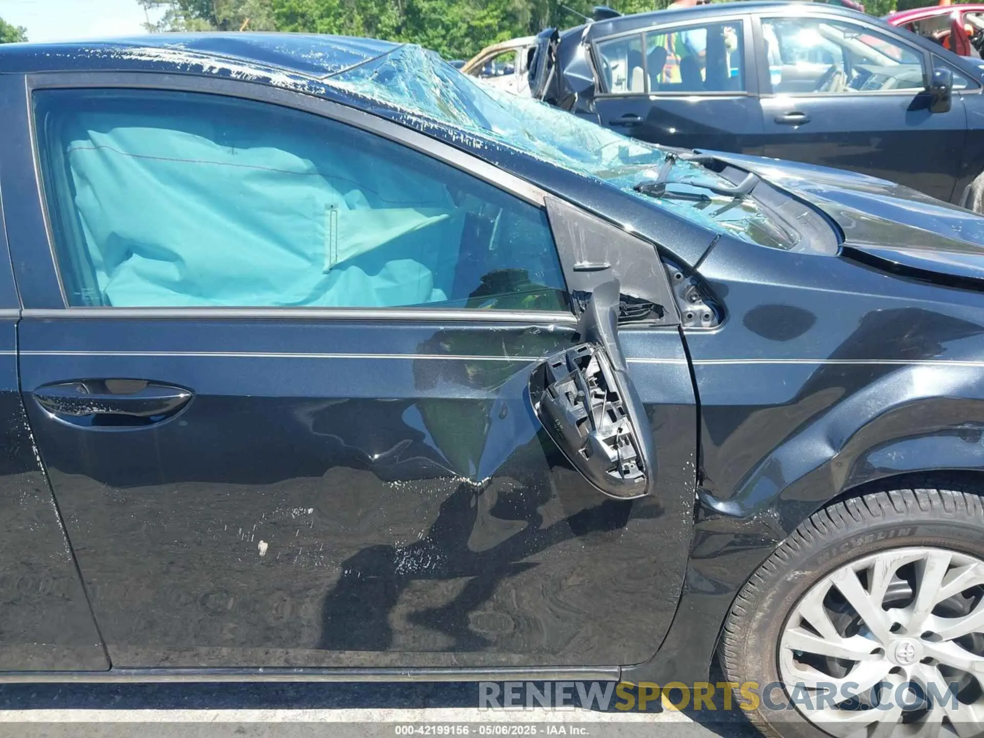 6 fotografías del automóvil dañado 5YFBURHE2KP942979 TOYOTA COROLLA 2019