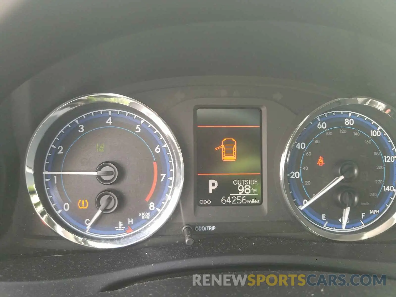 8 fotografías del automóvil dañado 5YFBURHE3KP858590 TOYOTA COROLLA 2019