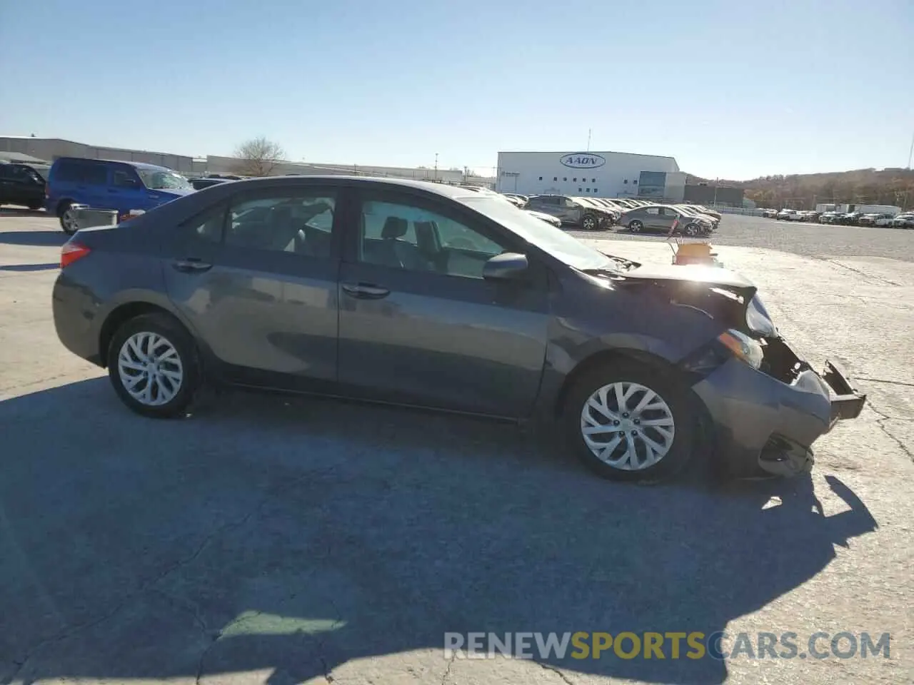 4 fotografías del automóvil dañado 5YFBURHE3KP858749 TOYOTA COROLLA 2019