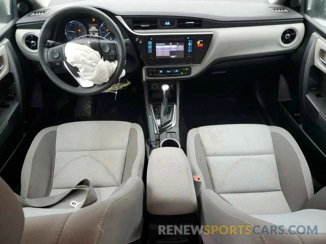 8 fotografías del automóvil dañado 5YFBURHE3KP858749 TOYOTA COROLLA 2019