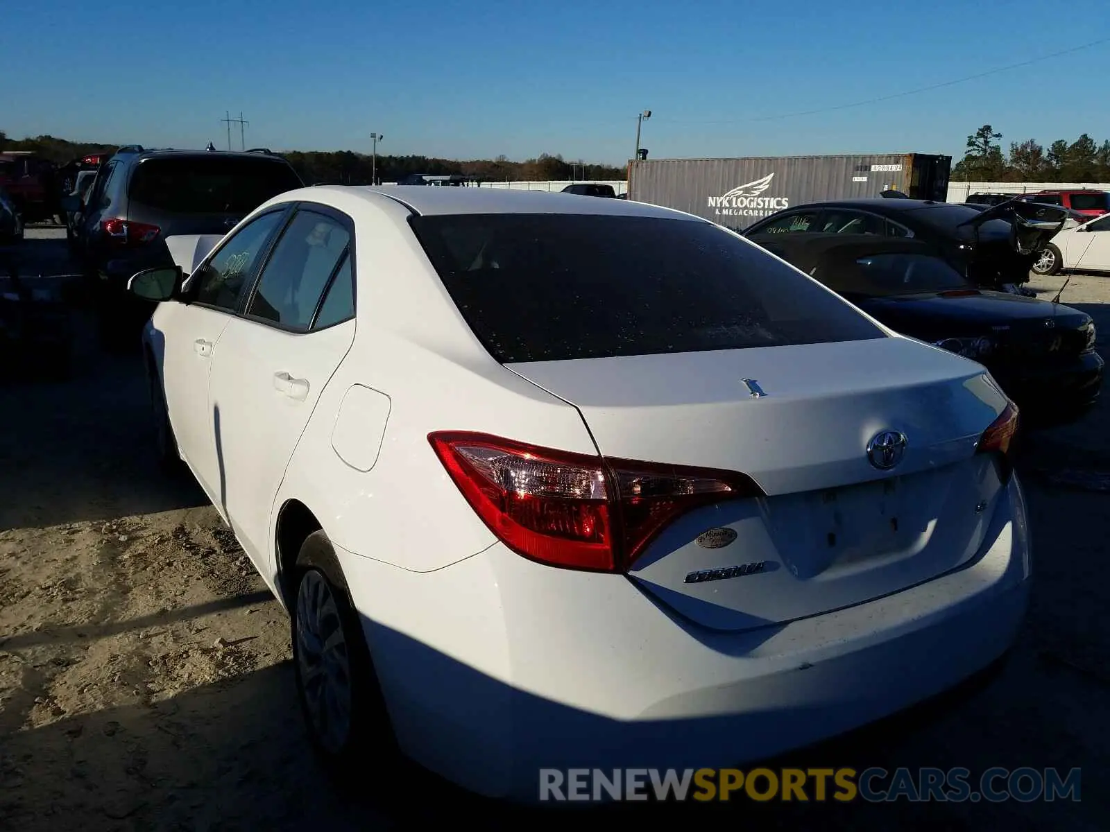 3 fotografías del automóvil dañado 5YFBURHE3KP860789 TOYOTA COROLLA 2019