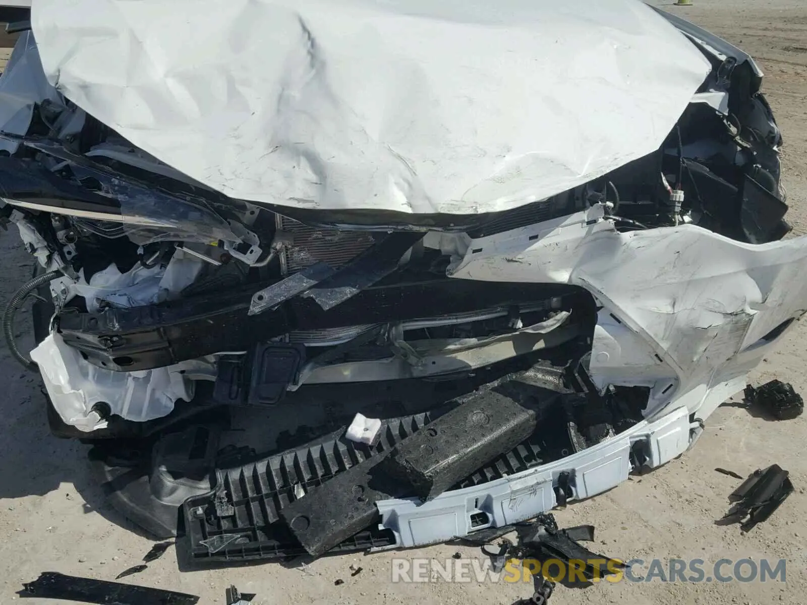 9 fotografías del automóvil dañado 5YFBURHE3KP861392 TOYOTA COROLLA 2019