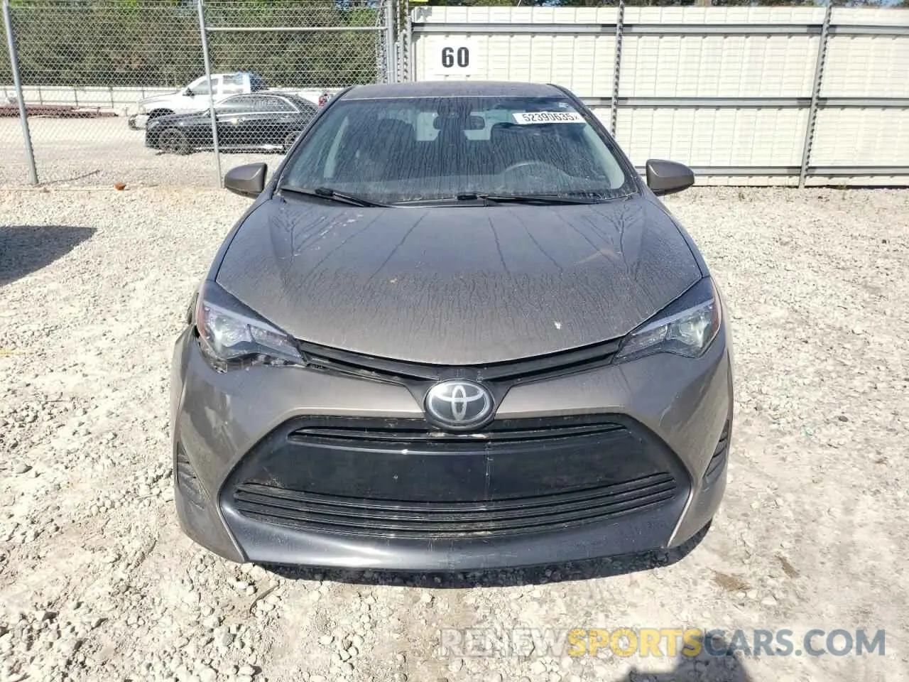 5 fotografías del automóvil dañado 5YFBURHE3KP868620 TOYOTA COROLLA 2019
