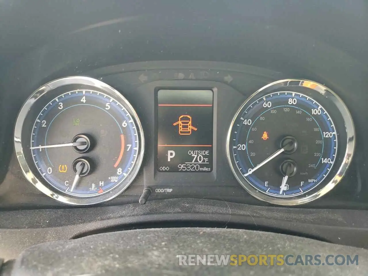 9 fotografías del automóvil dañado 5YFBURHE3KP868620 TOYOTA COROLLA 2019