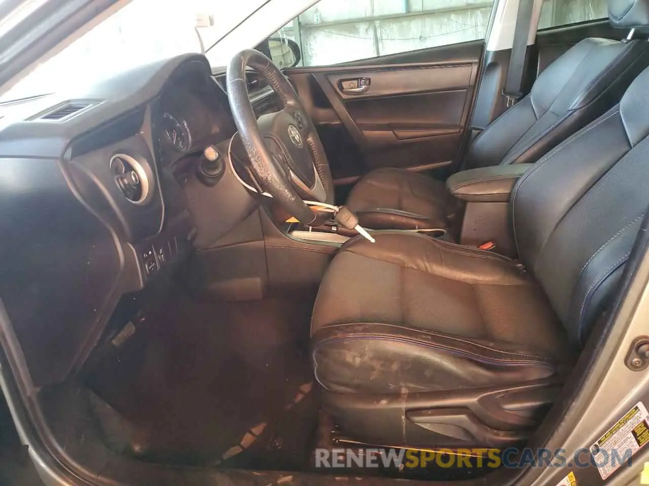 7 fotografías del automóvil dañado 5YFBURHE3KP870870 TOYOTA COROLLA 2019