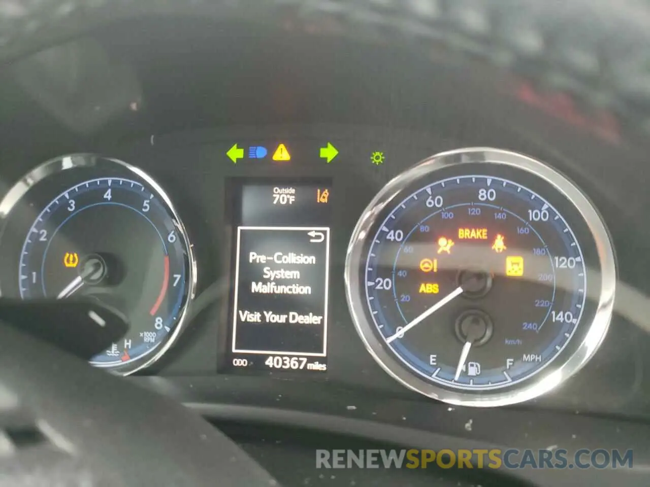 8 fotografías del automóvil dañado 5YFBURHE3KP873333 TOYOTA COROLLA 2019
