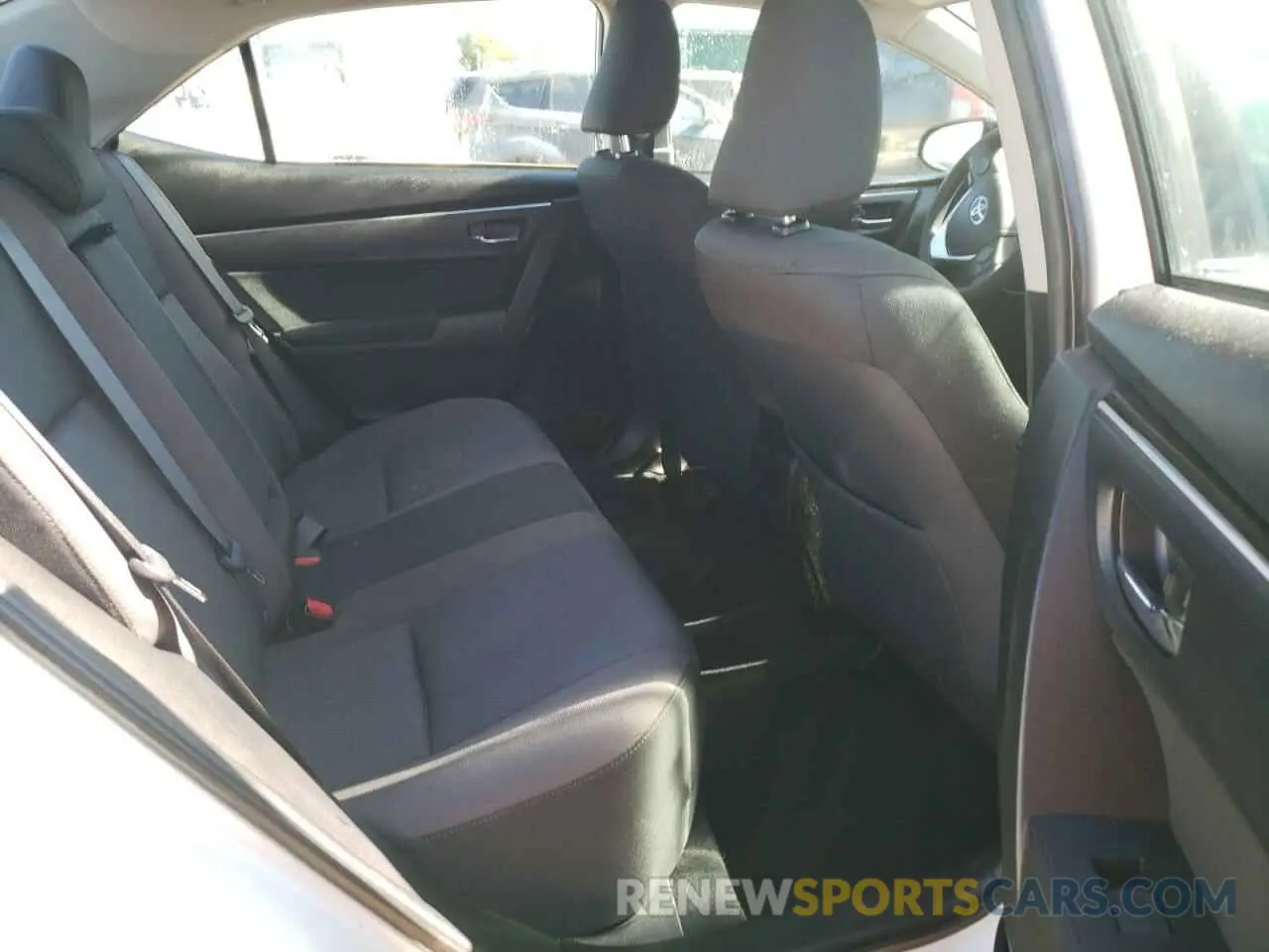 6 fotografías del automóvil dañado 5YFBURHE3KP873882 TOYOTA COROLLA 2019