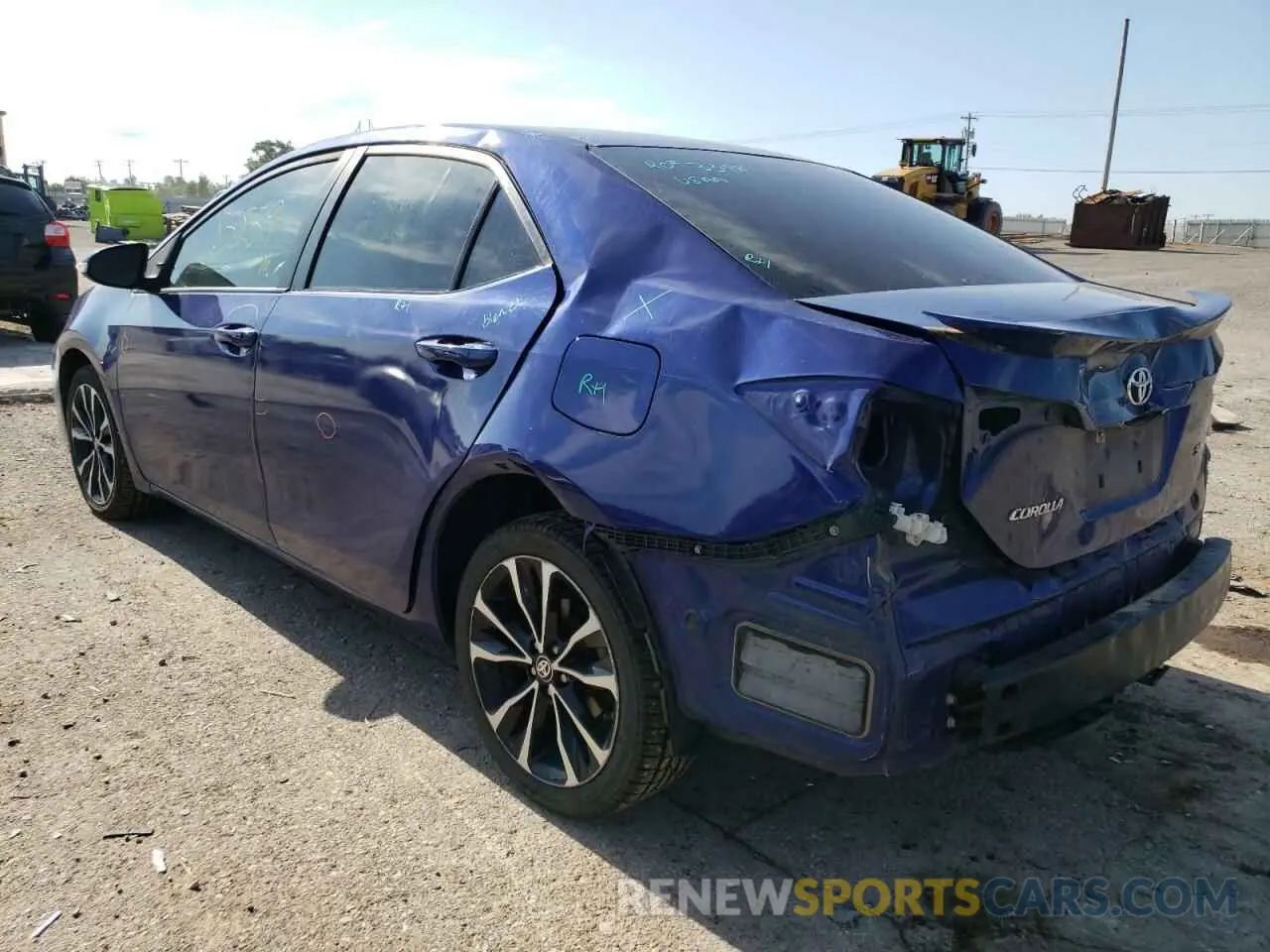 3 fotografías del automóvil dañado 5YFBURHE3KP876250 TOYOTA COROLLA 2019