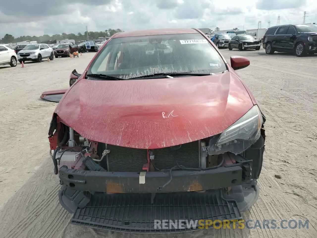 5 fotografías del automóvil dañado 5YFBURHE3KP877432 TOYOTA COROLLA 2019