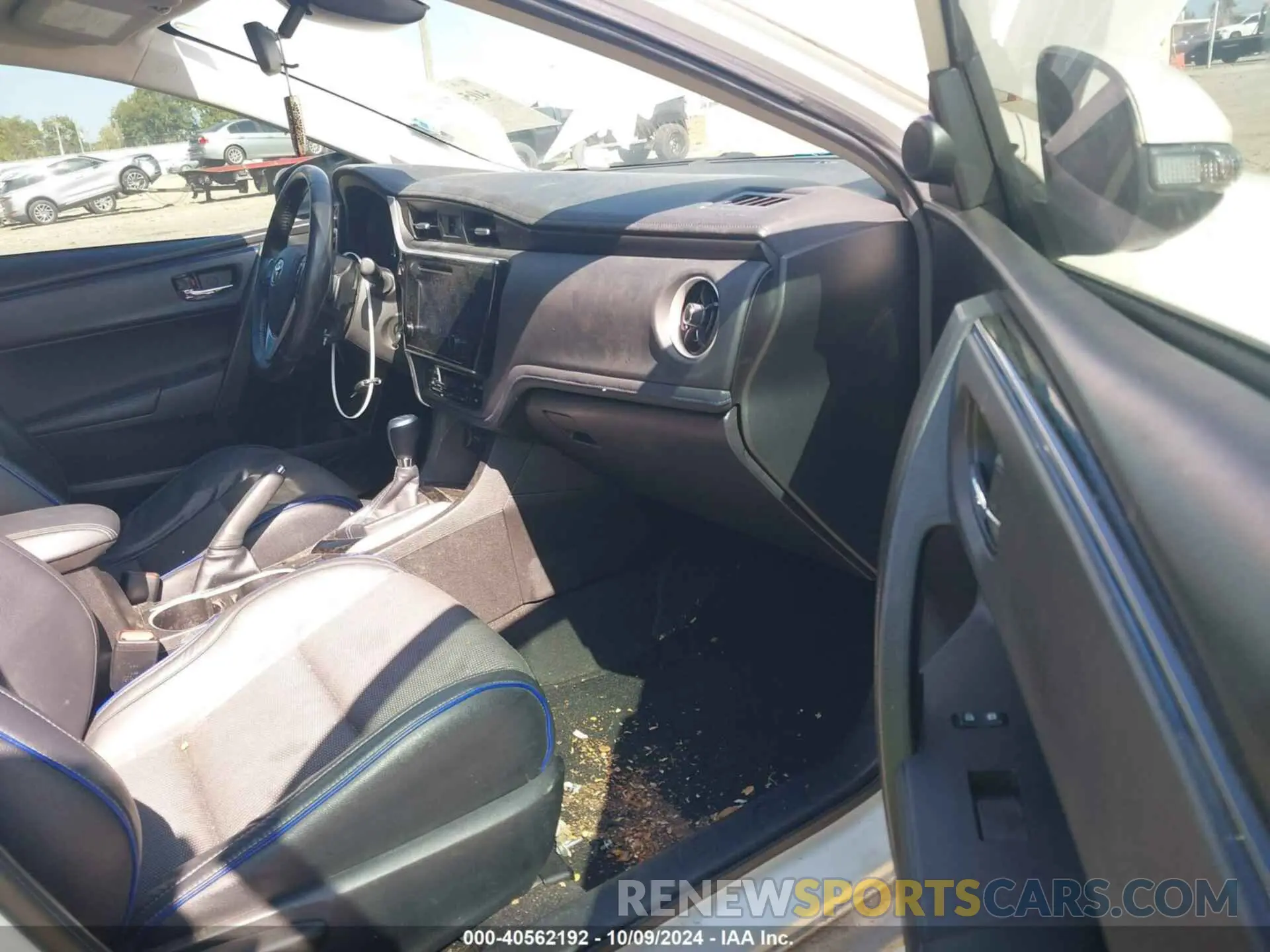 5 fotografías del automóvil dañado 5YFBURHE3KP881660 TOYOTA COROLLA 2019