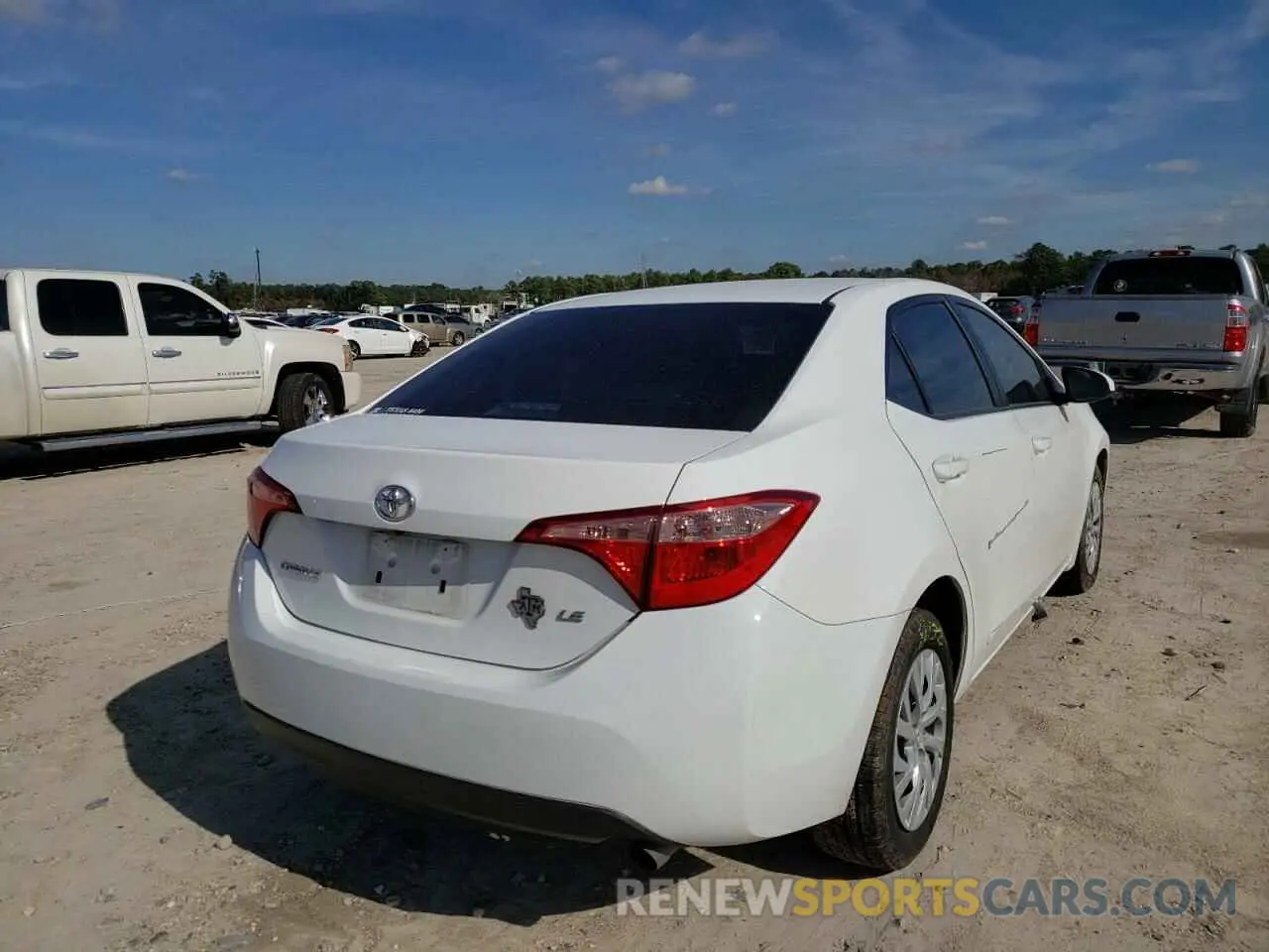 4 fotografías del automóvil dañado 5YFBURHE3KP883179 TOYOTA COROLLA 2019