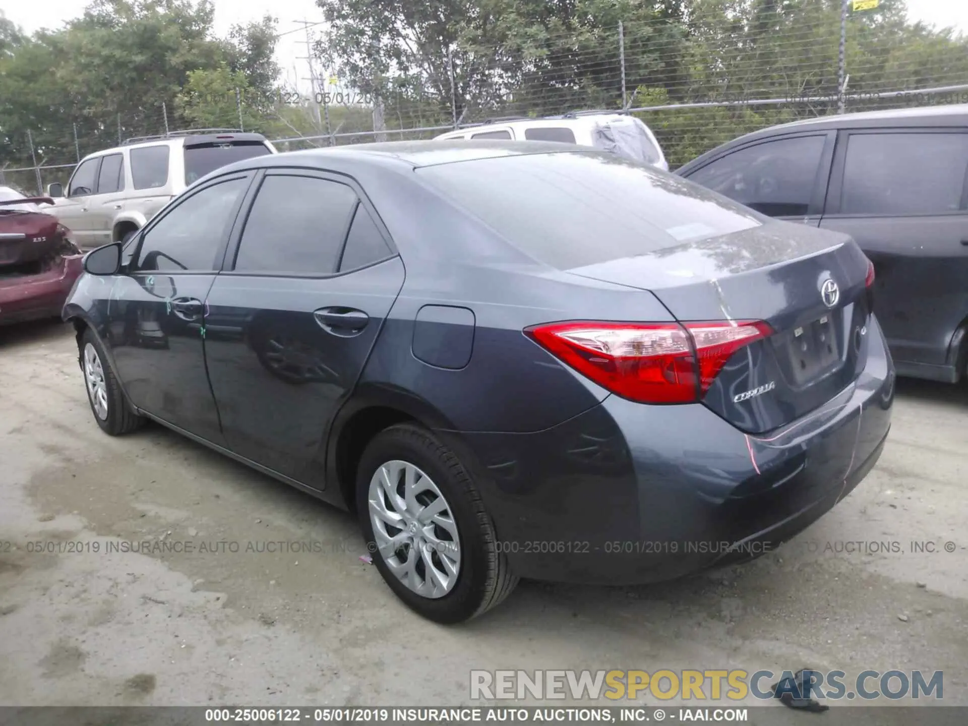 3 fotografías del automóvil dañado 5YFBURHE3KP892092 TOYOTA COROLLA 2019