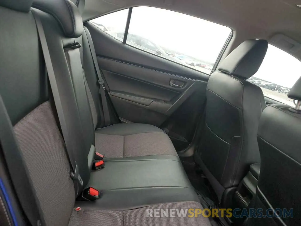 10 fotografías del automóvil dañado 5YFBURHE3KP892531 TOYOTA COROLLA 2019