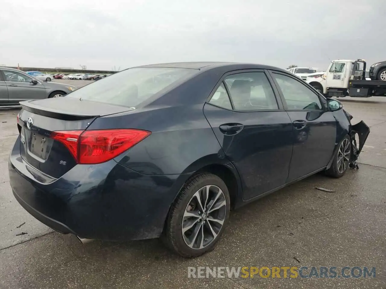 3 fotografías del automóvil dañado 5YFBURHE3KP892531 TOYOTA COROLLA 2019