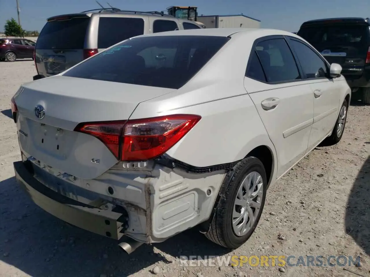 4 fotografías del automóvil dañado 5YFBURHE3KP894974 TOYOTA COROLLA 2019