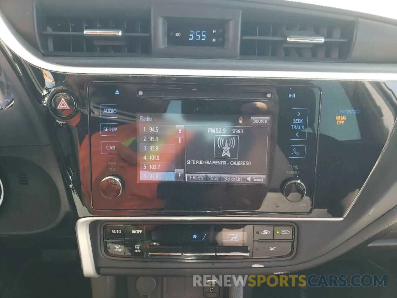 9 fotografías del automóvil dañado 5YFBURHE3KP894974 TOYOTA COROLLA 2019