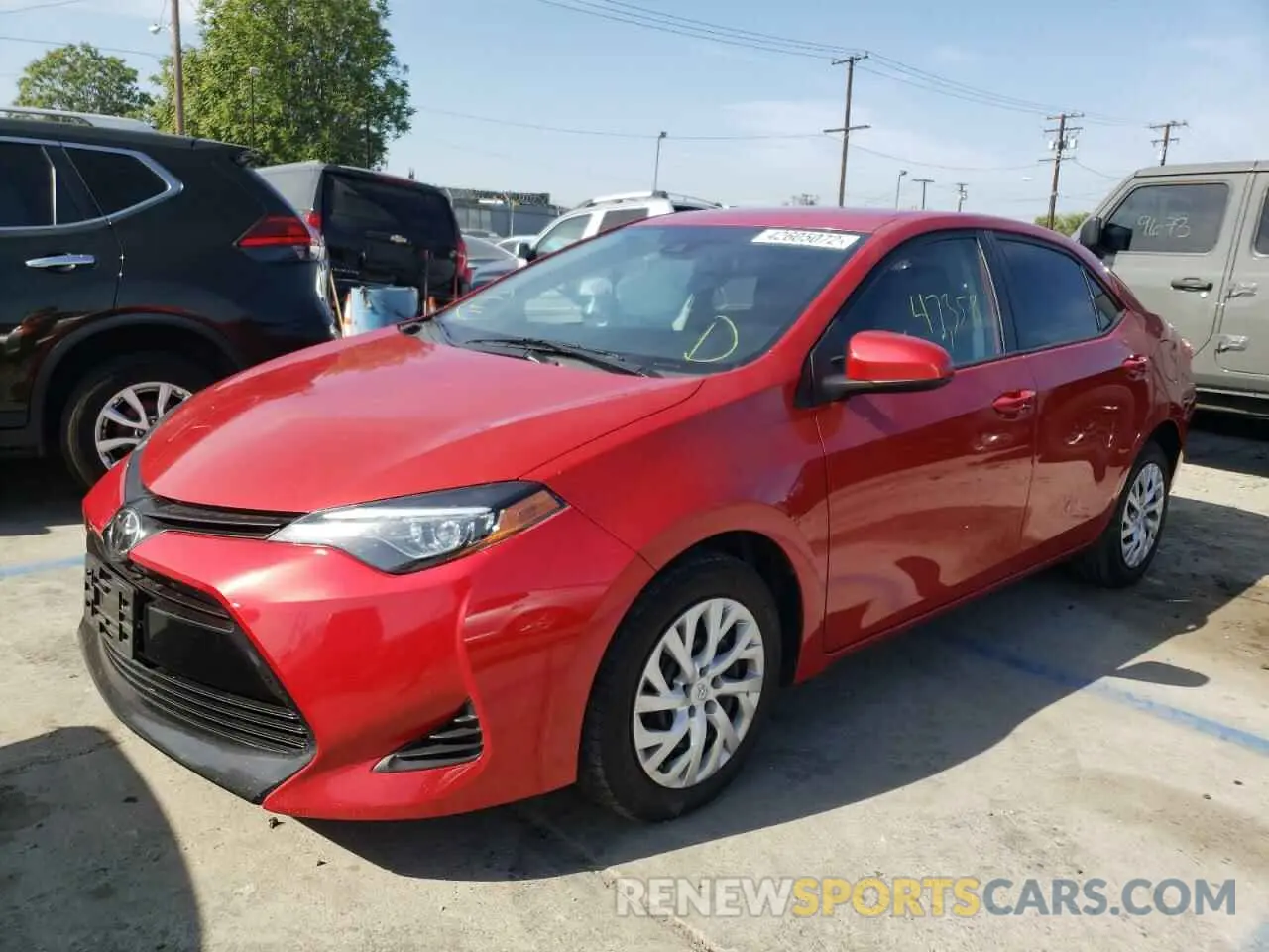 2 fotografías del automóvil dañado 5YFBURHE3KP895252 TOYOTA COROLLA 2019