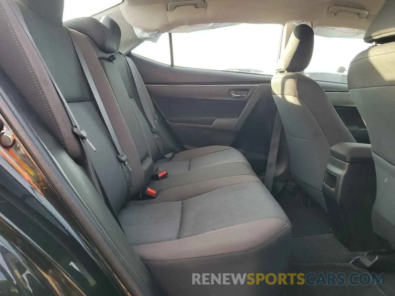 10 fotografías del automóvil dañado 5YFBURHE3KP901728 TOYOTA COROLLA 2019