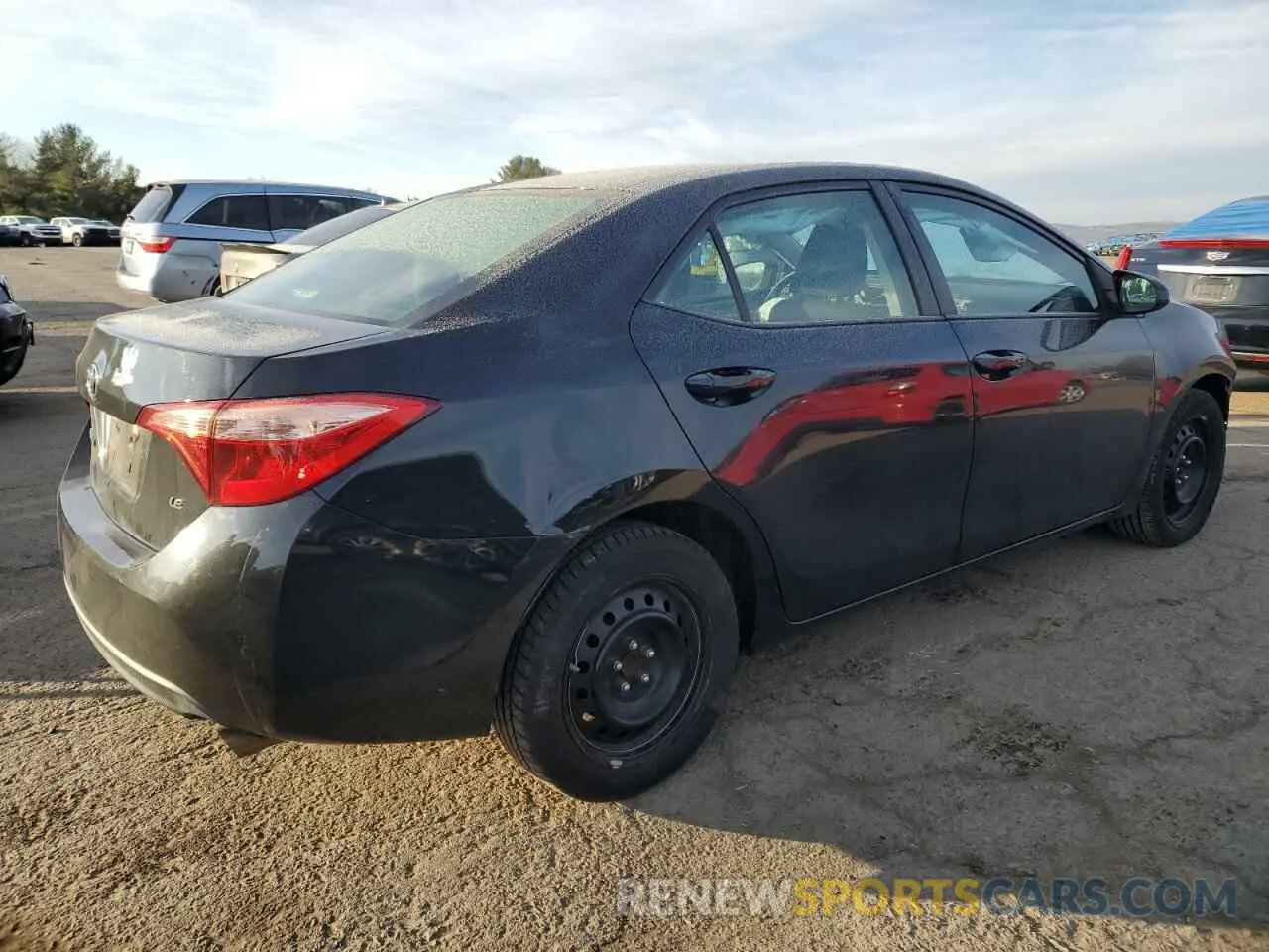 3 fotografías del automóvil dañado 5YFBURHE3KP901728 TOYOTA COROLLA 2019