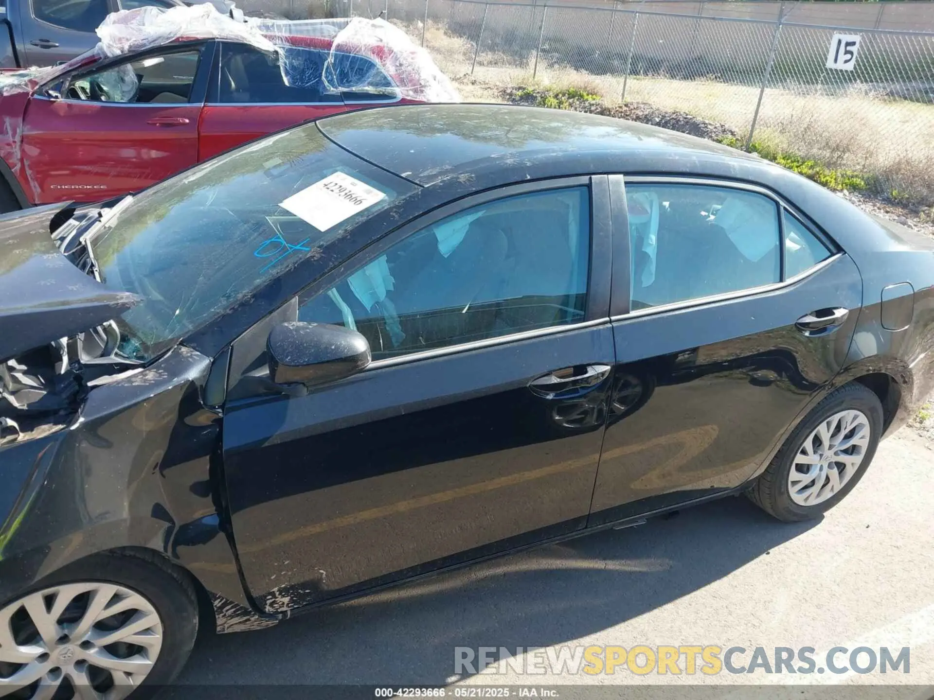 15 fotografías del automóvil dañado 5YFBURHE3KP903107 TOYOTA COROLLA 2019