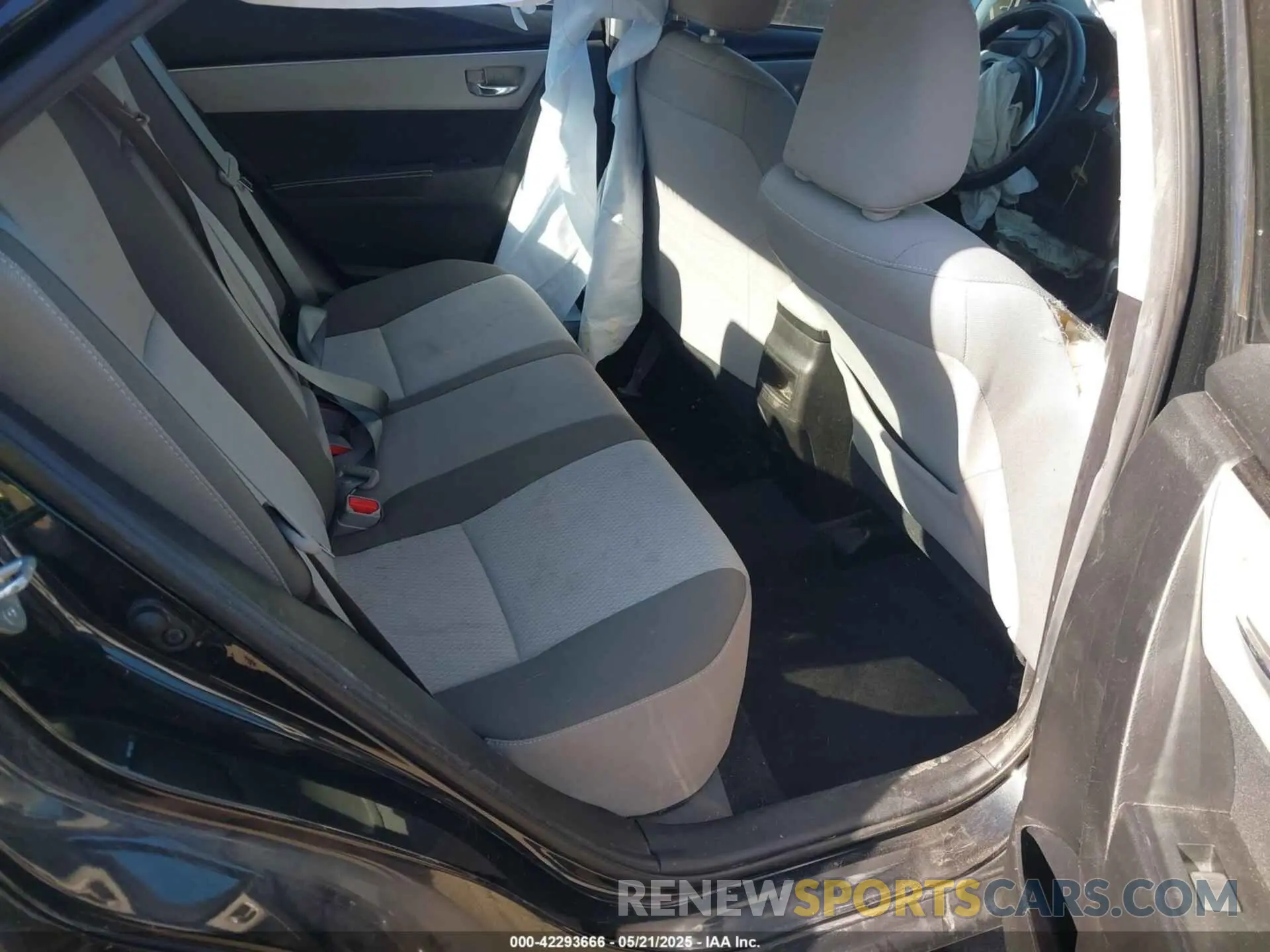 8 fotografías del automóvil dañado 5YFBURHE3KP903107 TOYOTA COROLLA 2019