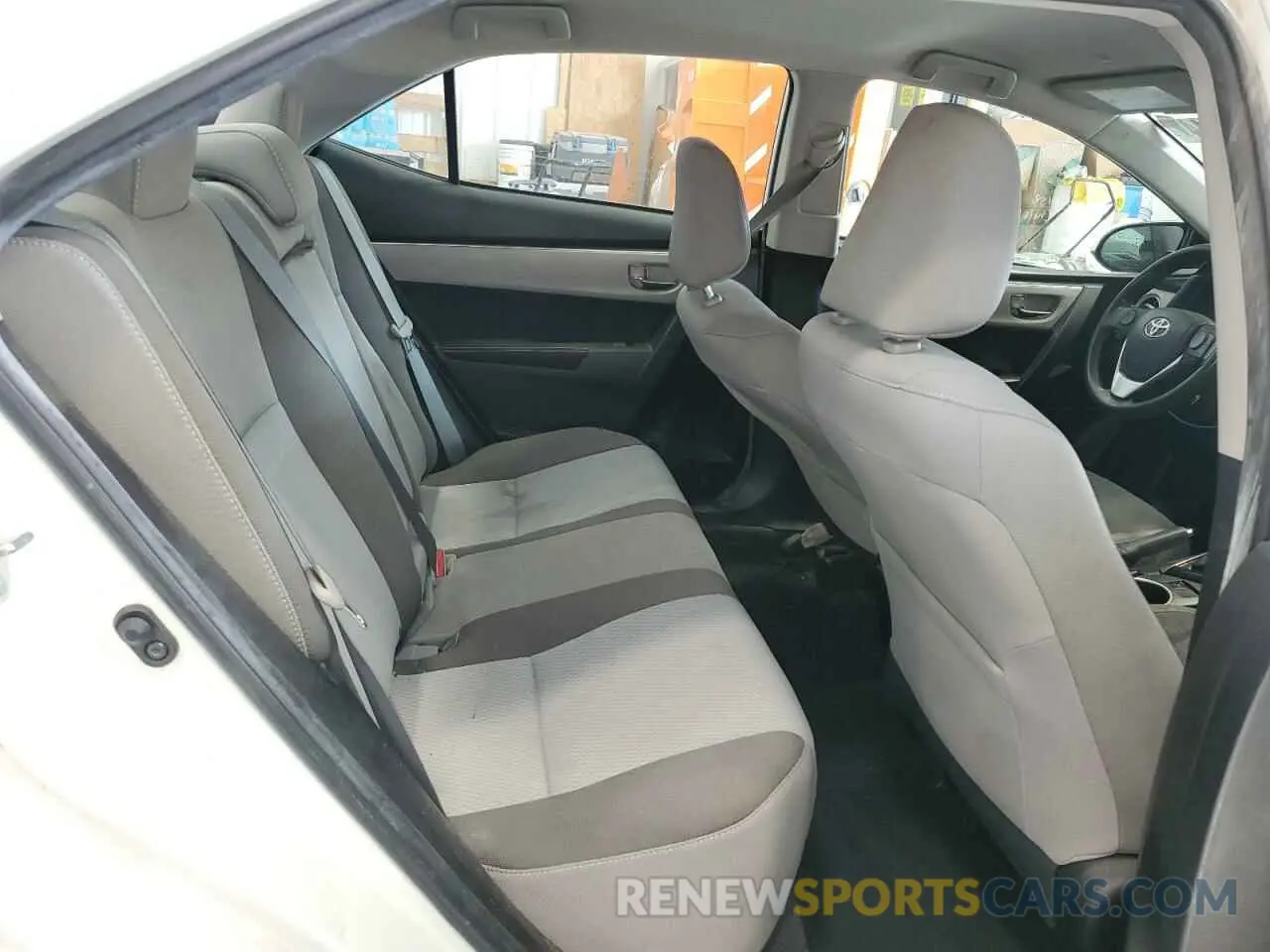 10 fotografías del automóvil dañado 5YFBURHE3KP909747 TOYOTA COROLLA 2019