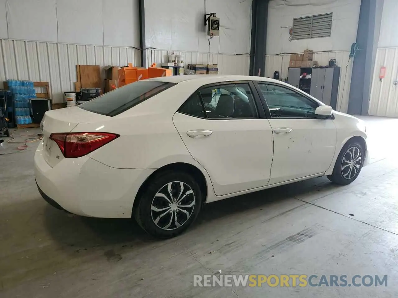 3 fotografías del automóvil dañado 5YFBURHE3KP909747 TOYOTA COROLLA 2019