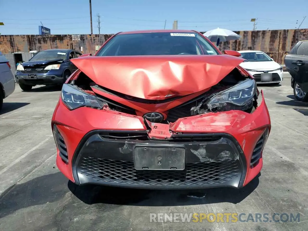 5 fotografías del automóvil dañado 5YFBURHE3KP912602 TOYOTA COROLLA 2019